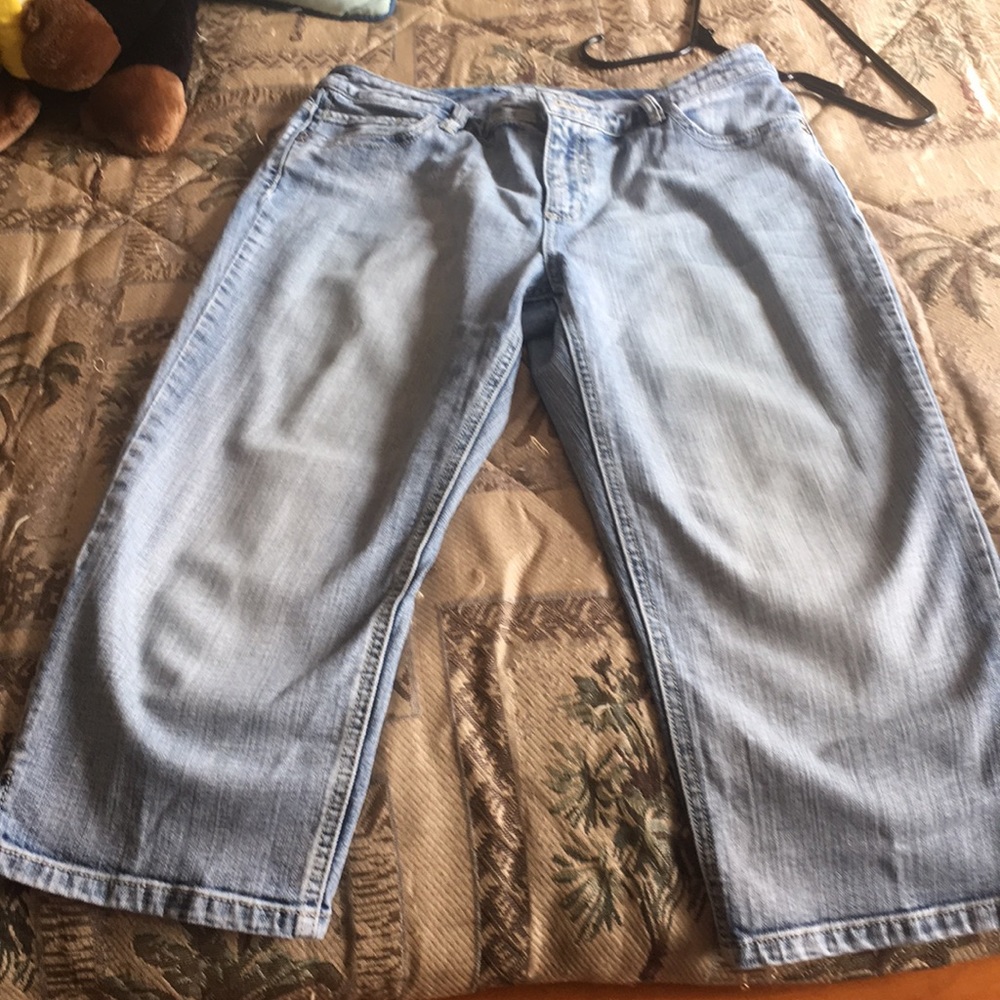 Chico’s Stonewashed Denim Capris